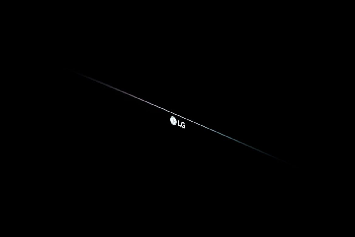LG Introduces Gram Pro Ultralight Laptop Series