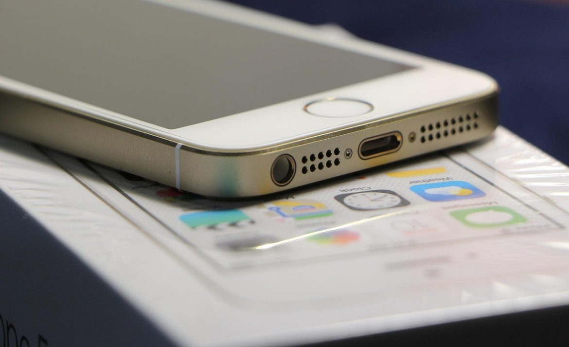 Apple’s iPhone Roadmap Unveiled: Analyst Outlines Release Strategy Through 2027